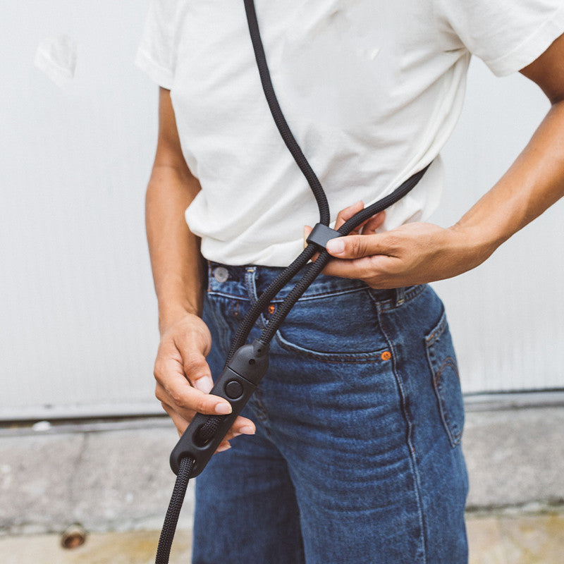 Fashionable Minimalist Pet Slant Leash