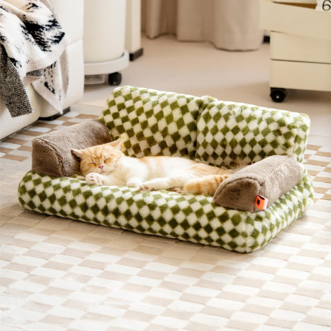 Fluffy Washable Plush Pet Couch Bed with Non-Slip Base