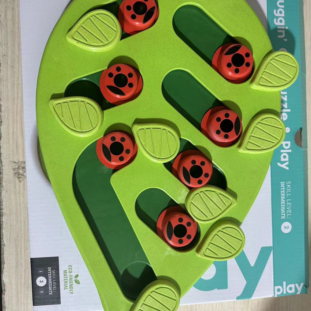 Christmas-Themed Slow-Feeding Pet Bowl