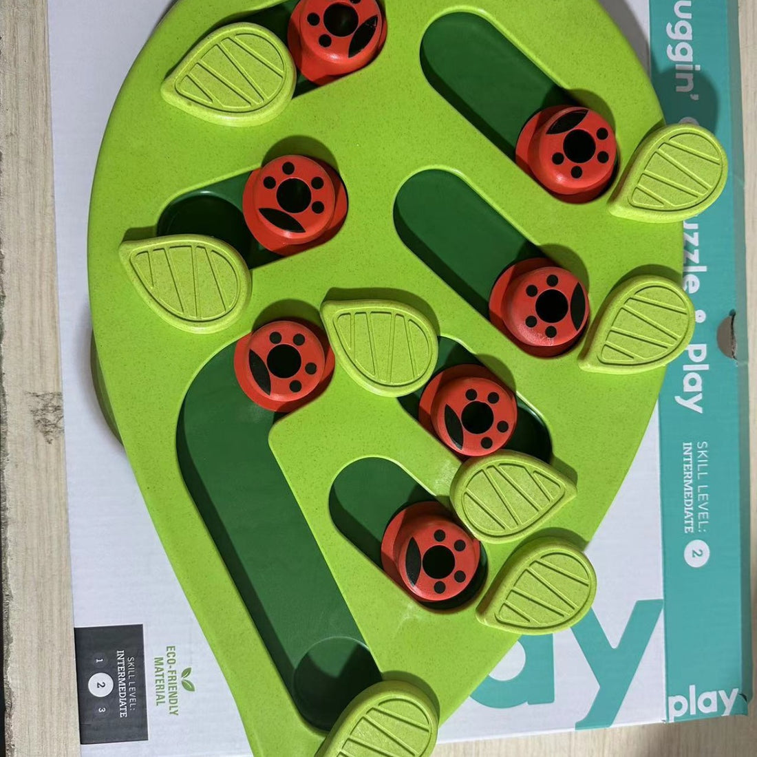 Christmas-Themed Slow-Feeding Pet Bowl
